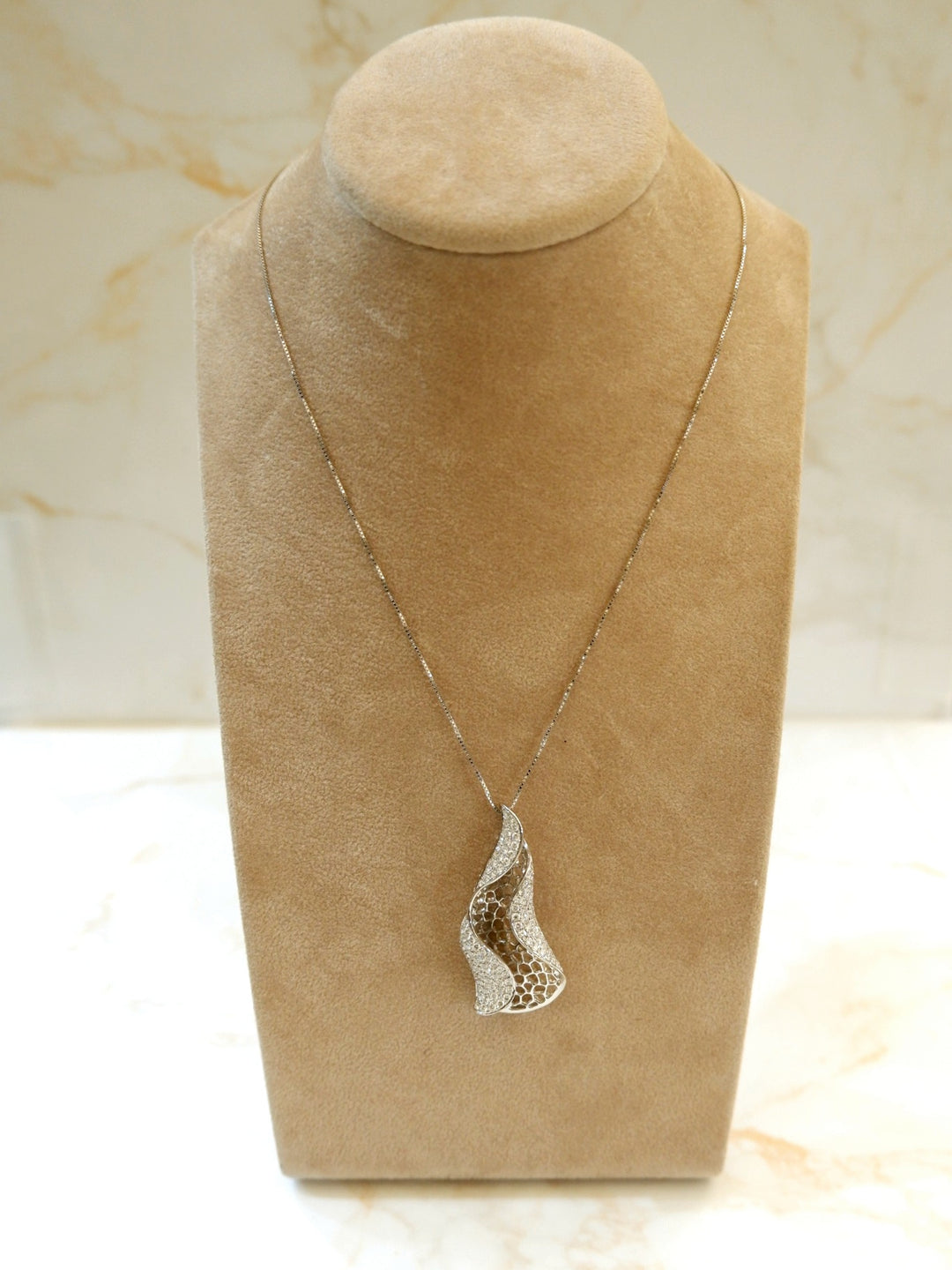 COLLANA ONDA NIDO D'APE