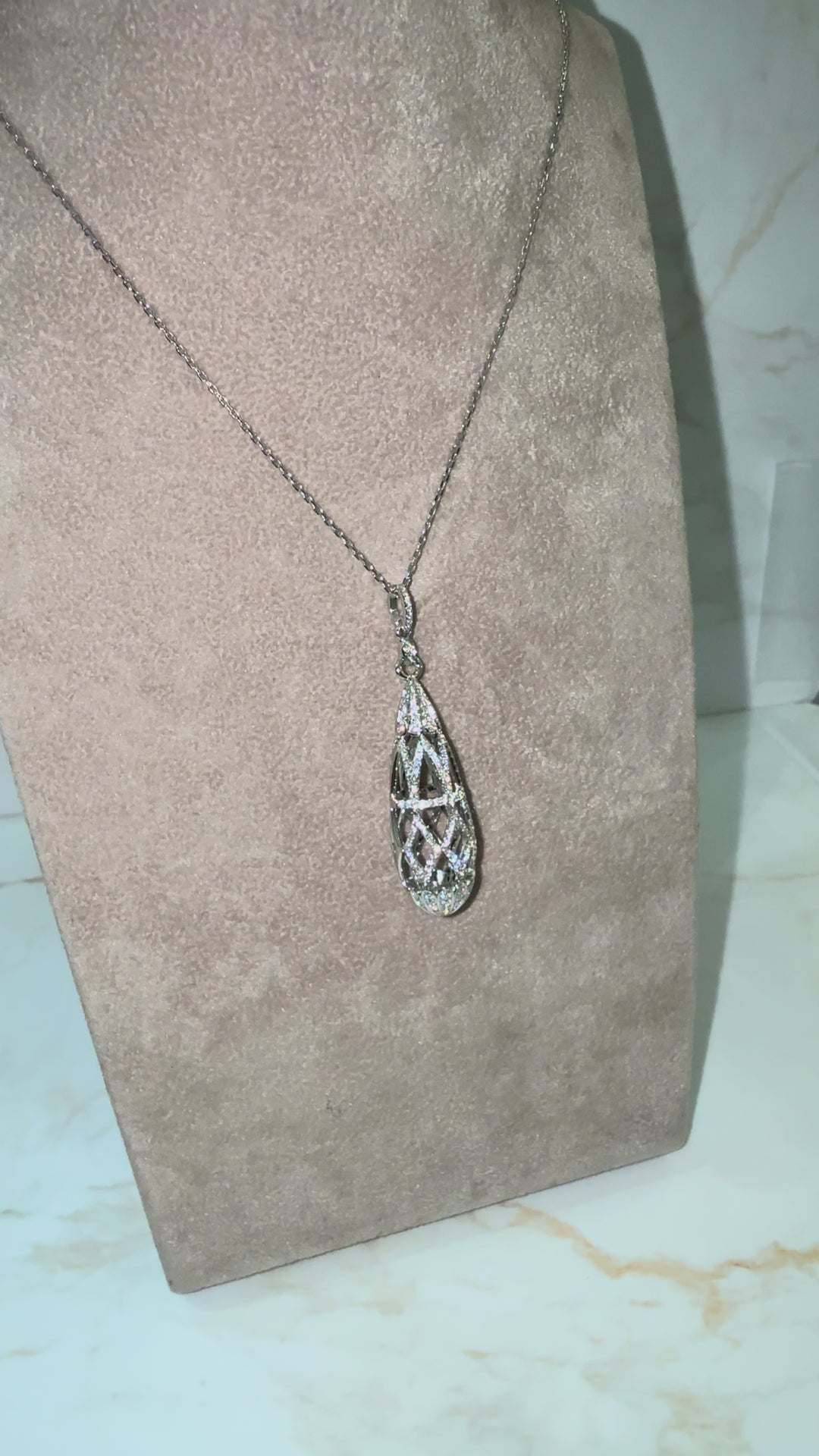 COLLANA GOCCIA RETICOLO