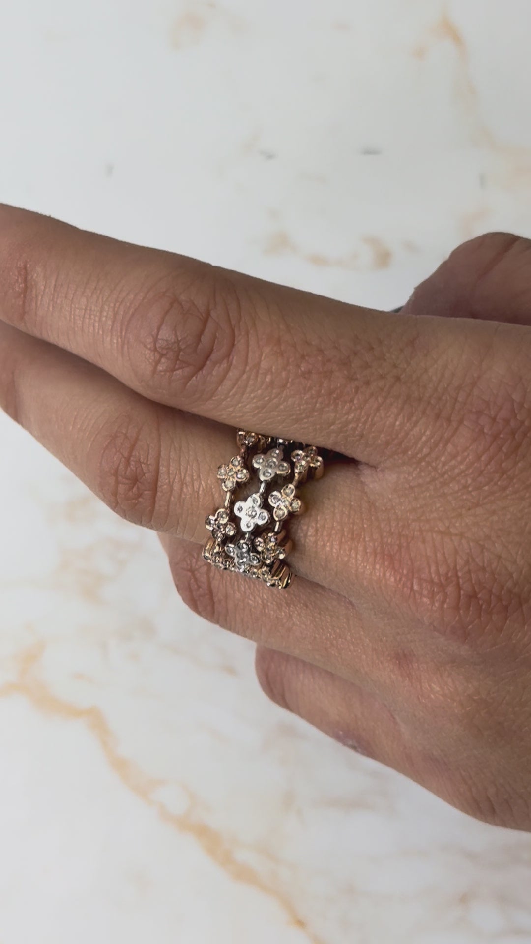 ANELLO FIORI MORBIDO