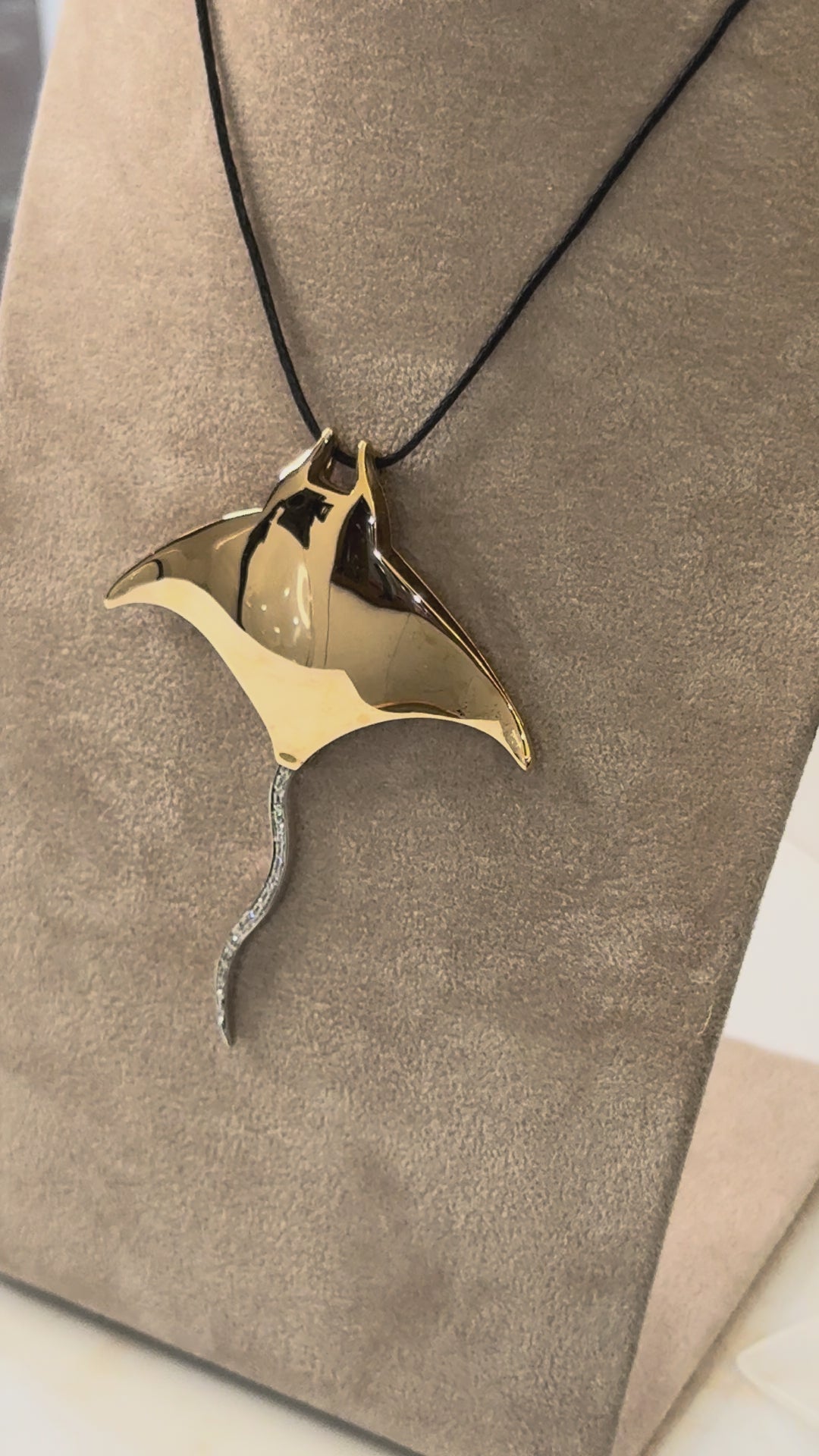 COLLANA MANTA GRANDE ORO GIALLO